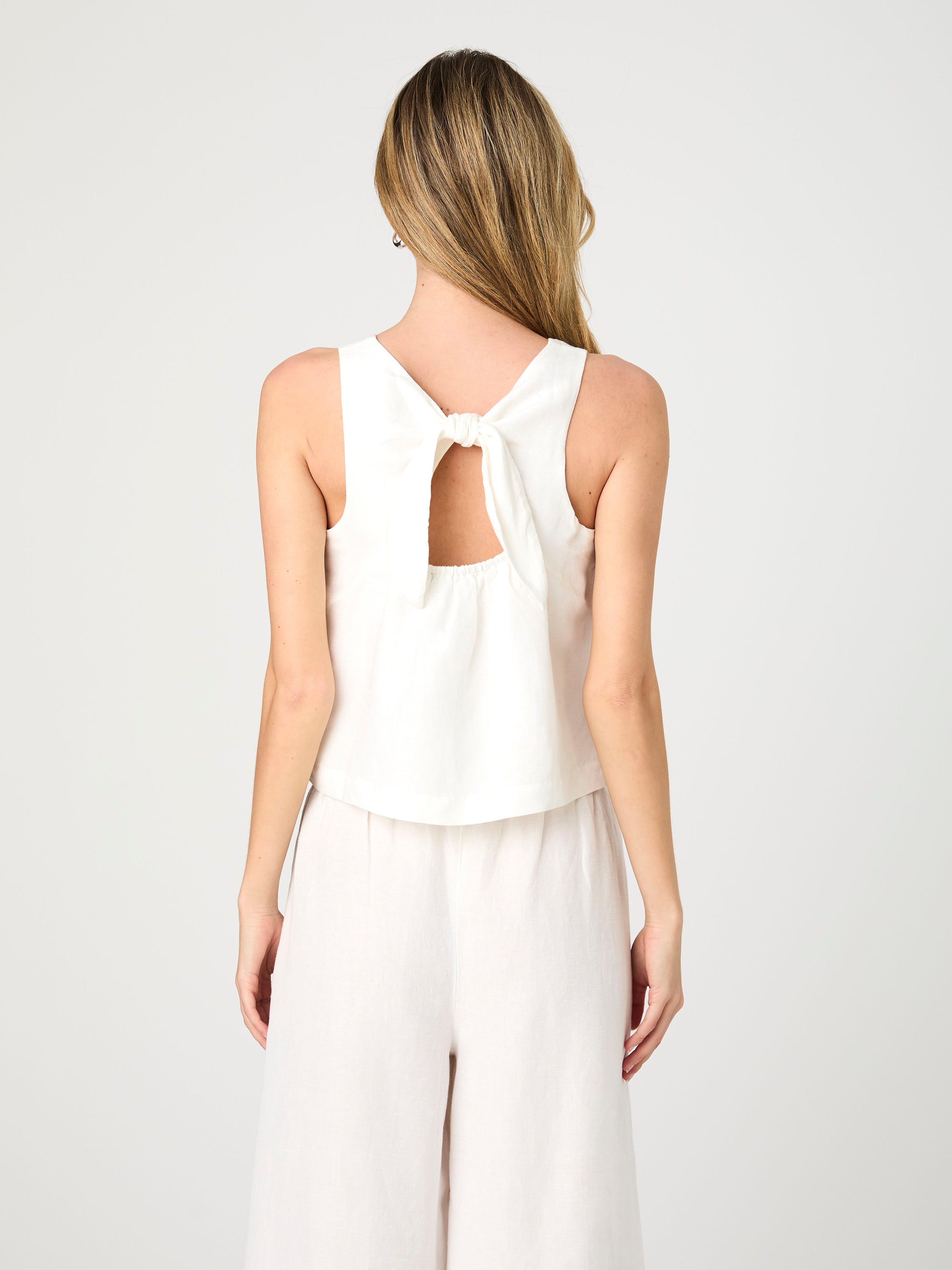 Birdie Linen Swing Top